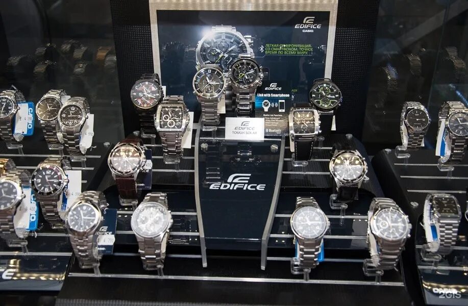 Мир часов калуга. Тульские часы. Часы в туле в мире часов. Витрина для часов наручных. Часы в туле в мире часов.