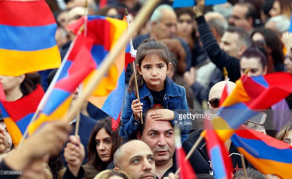 Армения перед. Армянская идентичность. Национальная идентичность армян. Население Армении 2022.