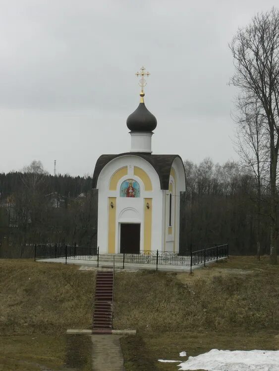 Погода в дмитровском районе деденево. Часовня новомучеников Деденево. Поселок Деденево Дмитровского района. Храм часовня новомучеников и исповедников Севастополь. Деденево достопримечательности.