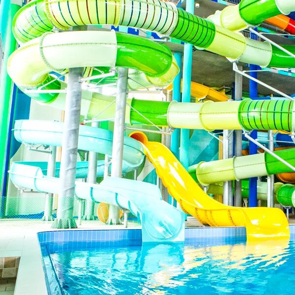 Аквапарк ростов график работы. Ростовский аквапарк h2o горки. н20 аквапарк ростов.