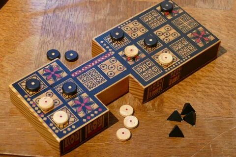 Первая настольная игра