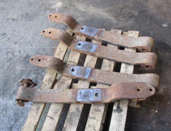 Полурессора на полуприцеп. Рессора на бпв ось. 082. Полурессора маз полуприцеп 9758. Полурессора бпв 70мм 0508214010.