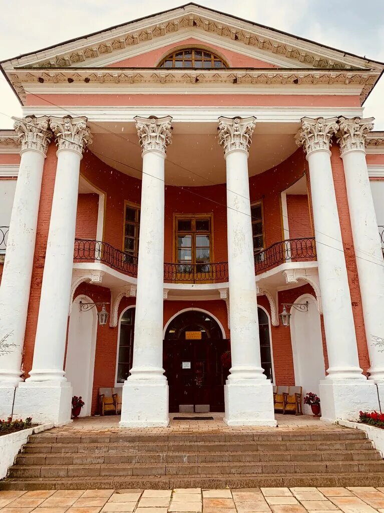 Усадьба кикиных ряжский район. Достопримечательность усадьба. Воронцовский парк в москве. Достопримечательность усадьба. Усадьба марфино московская область.