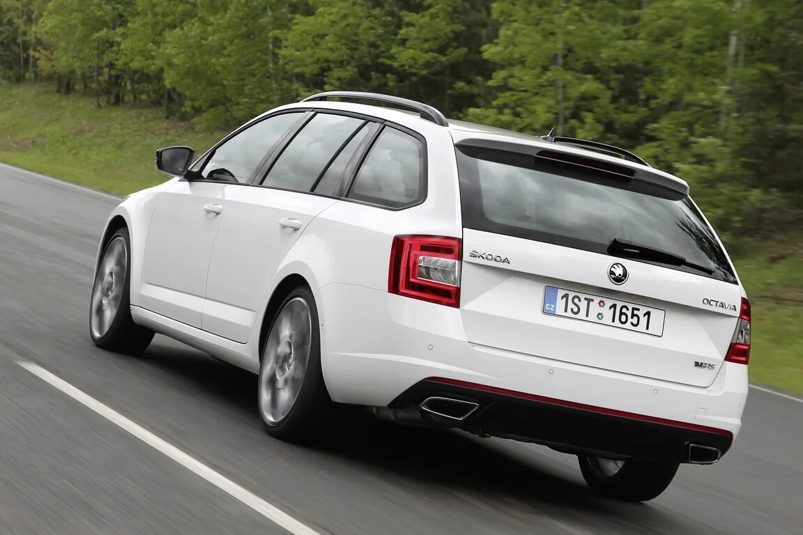 Škoda Octavia RS 4x4 универсал. Skoda Octavia Combi RS 4x4. Skoda Octavia универсал 2014 года. Skoda Octavia RS полный привод. Octavia combi rs