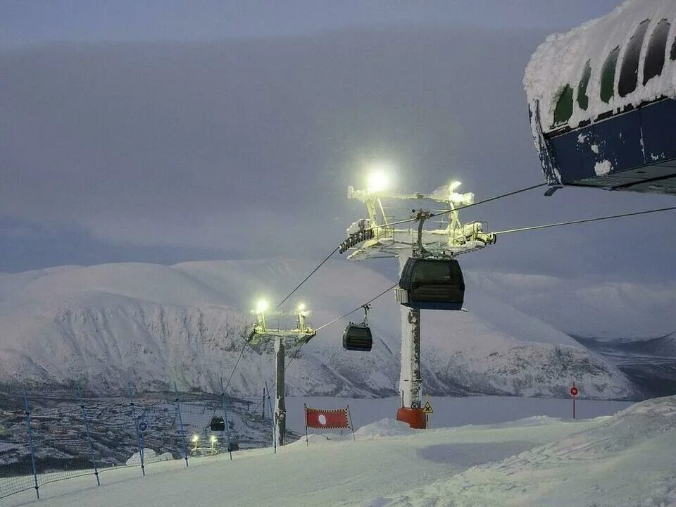 Вудъявр горнолыжный курорт веб камеры. Мурманск Вудъявр. Южный склон Кировск Вудъявр горнолыжный курорт. Кировск большой Вудъявр горнолыжный. Мурманск большой Вудъявр.