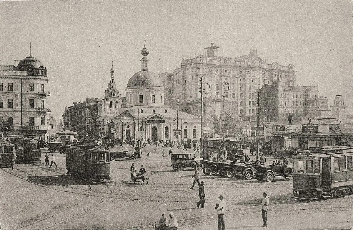 Церковь Дмитрия Солунского Москва Тверской бульвар. Церковь Дмитрия Солунского на Тверской 1930 Москва. Церковь Дмитрия Солунского у тверских ворот. Дом Нирнзее в Москве. Страстная площадь