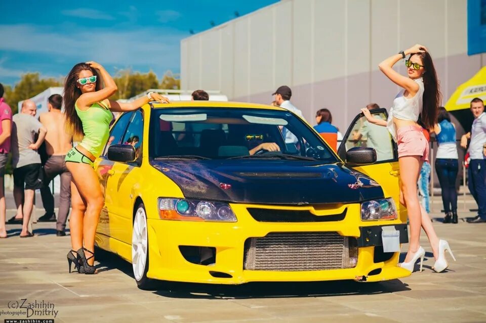 14 в екатеринбурге тюнингованная. Defense тюнингованный в екб. Автотюнинг в екатеринбурге. Фестиваль автозвука. Mitsubishi lancer evo x tuning.