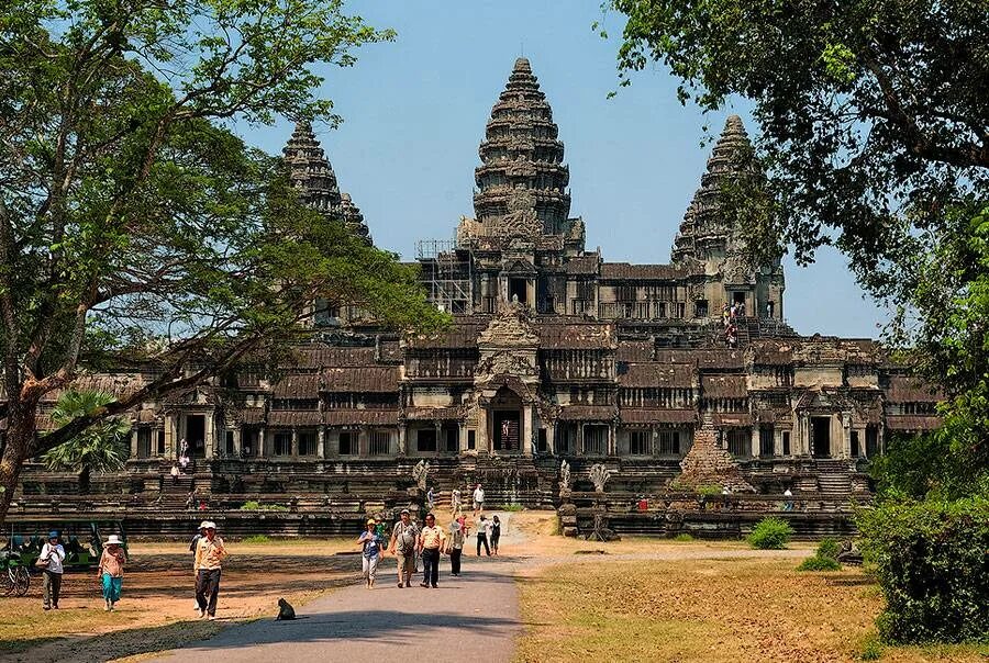Камбоджа храм Ангкор. Храмы Камбоджи Анкорват. Камбоджа комплекс Ангкор ват. Камбоджа храмангор ват.
