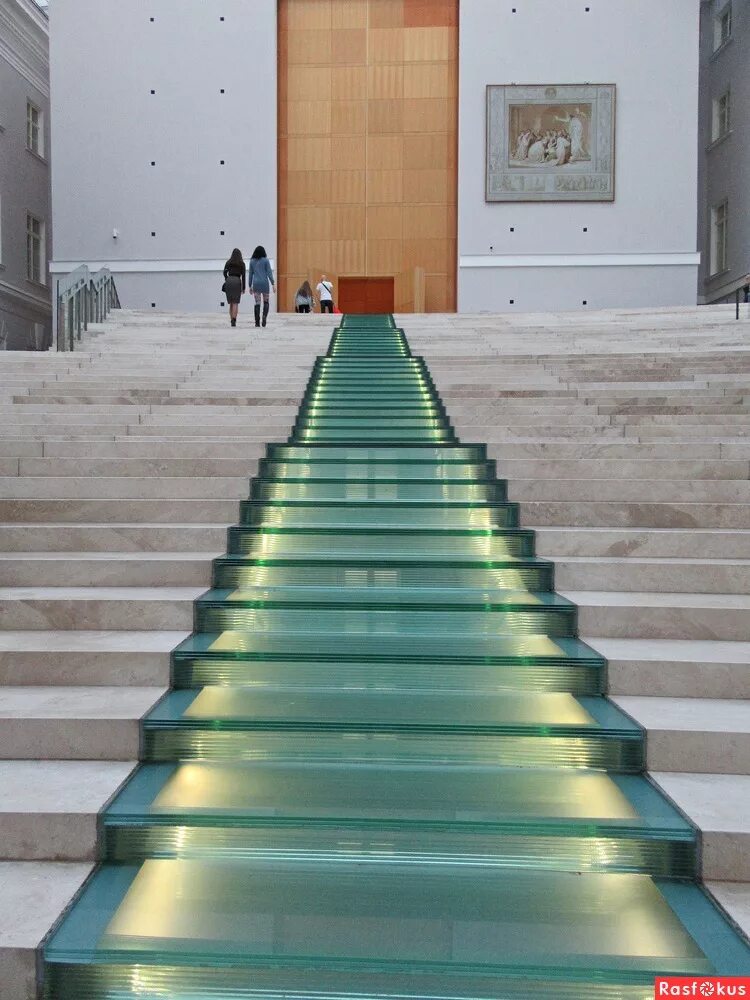 винтовая бетонная лестница. рассказ ступеньки носова. красивые лестницы. ступени лада в музыке. ступеньки главные.