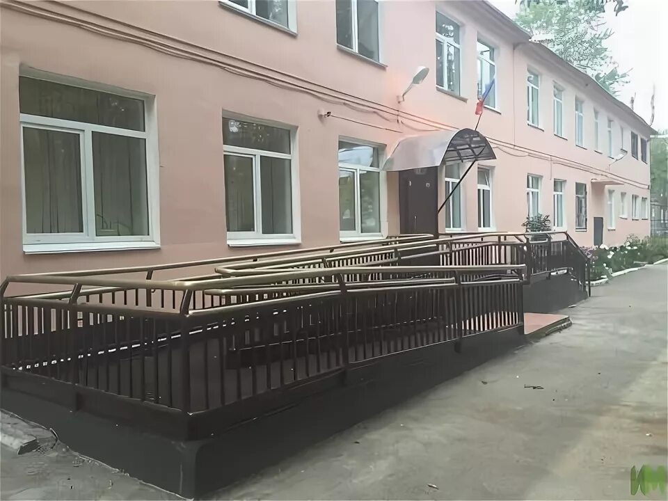 Школа 154 красноярск. Мбоу школа 154. Директор школы 154. Директор школы 154. Школа 154 самара фото.