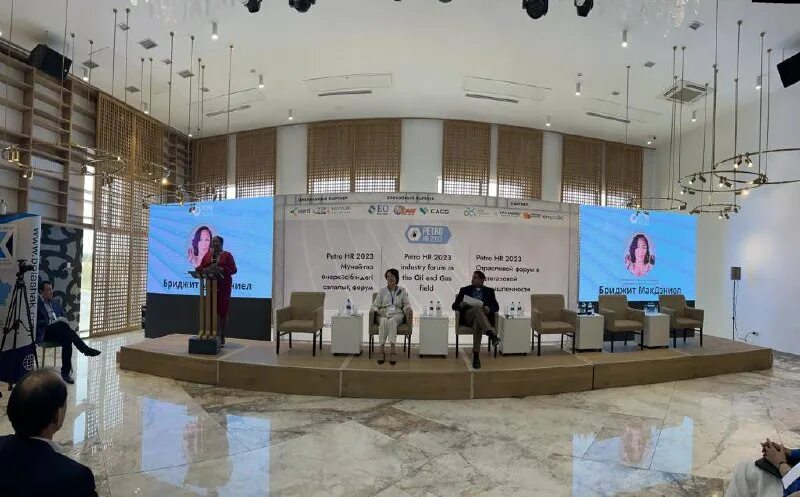 пмэф 2021. пэмф 2021. где проходит форум сегодня. где проходит форум сегодня. пмэф 2021.