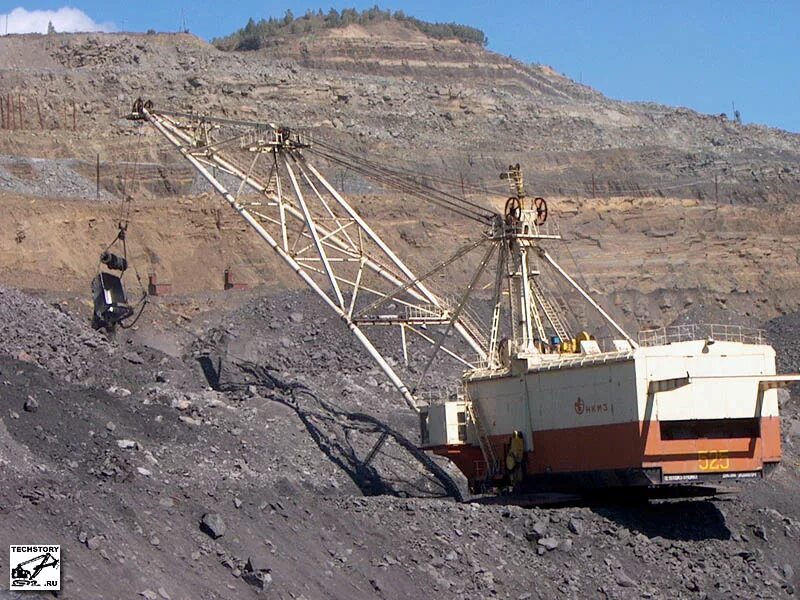 Драглайн экскаватор эш-10. Эш 10/70 дражник. Экскаватор эш 10. Экскаватор драглайн эш-10/70. Шагающий экскаватор эш 10/70.