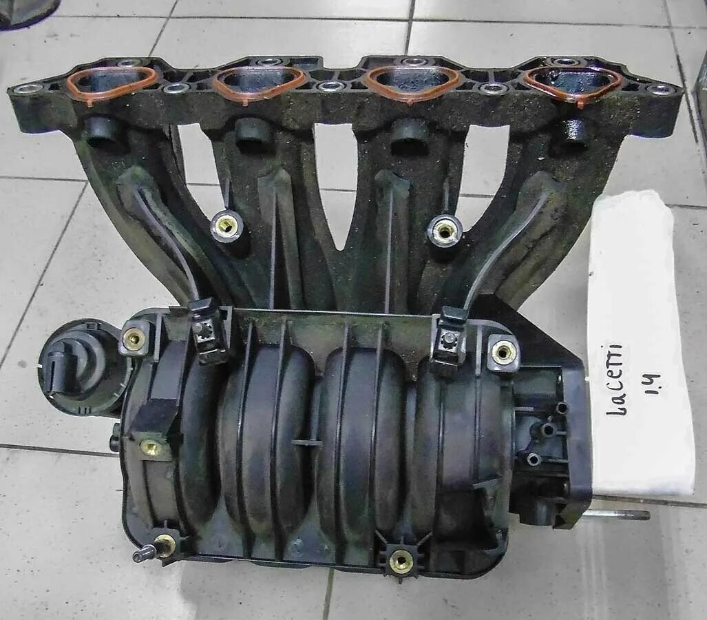 Впускной коллектор шевроле лачетти 1. 6. 4. 4. Выпускной коллектор шевроле лачетти 1.