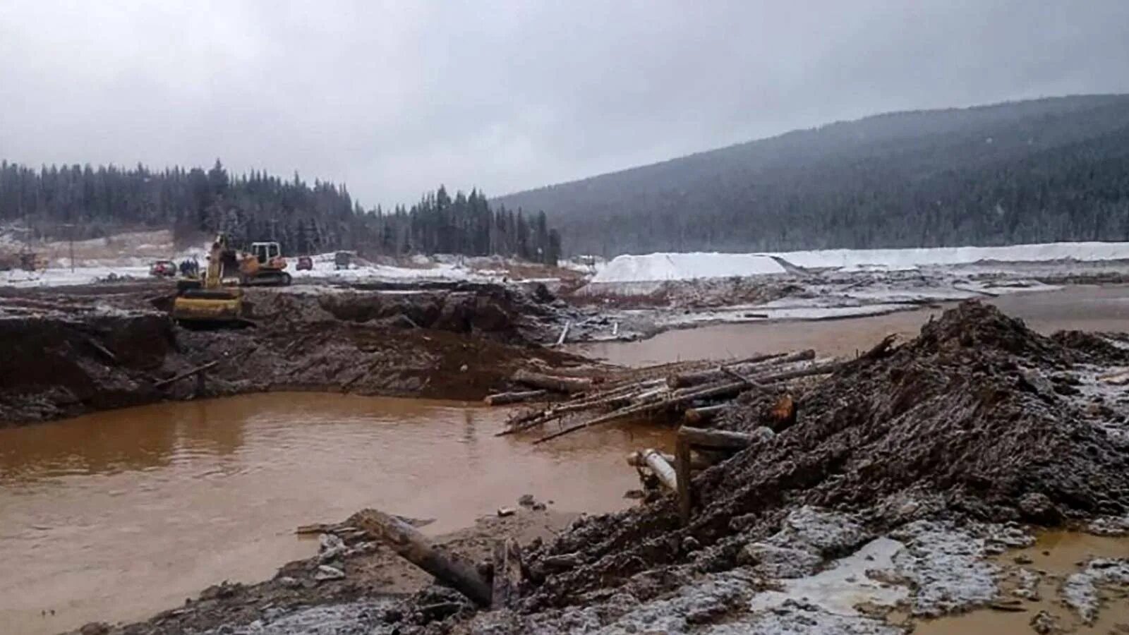 Прорыв плотины Красноярский край. Прорыв дамбы Сисим. Прорыв дамбы Курагино. Река Сейба в Красноярском крае.