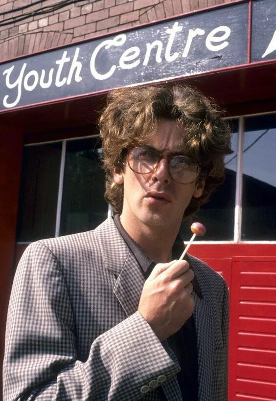 Питер капальди в молодости фото Pin by Dóra Kecskés on Random Capaldi Peter capaldi doctor who, Peter capaldi, D