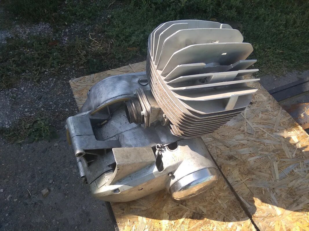 Двигатель иж планета 5 350. Двигатель иж планета 4. Схема цилиндра иж планета 5. 01. Двигатель иж планета 5.