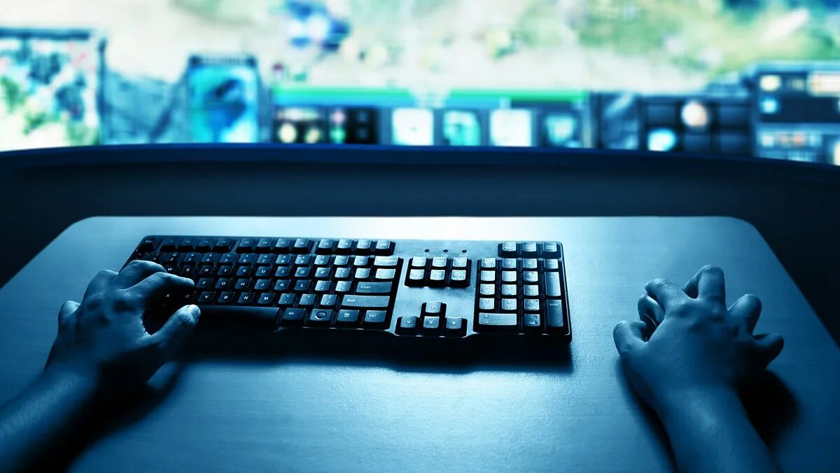 Are you playing on a computer. Компьютерные игры. computer in my life. pc today.