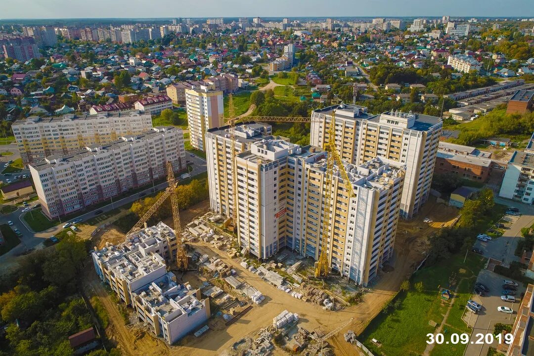 Дом 2023 фото. ЖК Династия Владимир. ЖК Династия Владимир ход строительства. ЖК Династия дом Лазарев. Дом Лазарев Владимир.