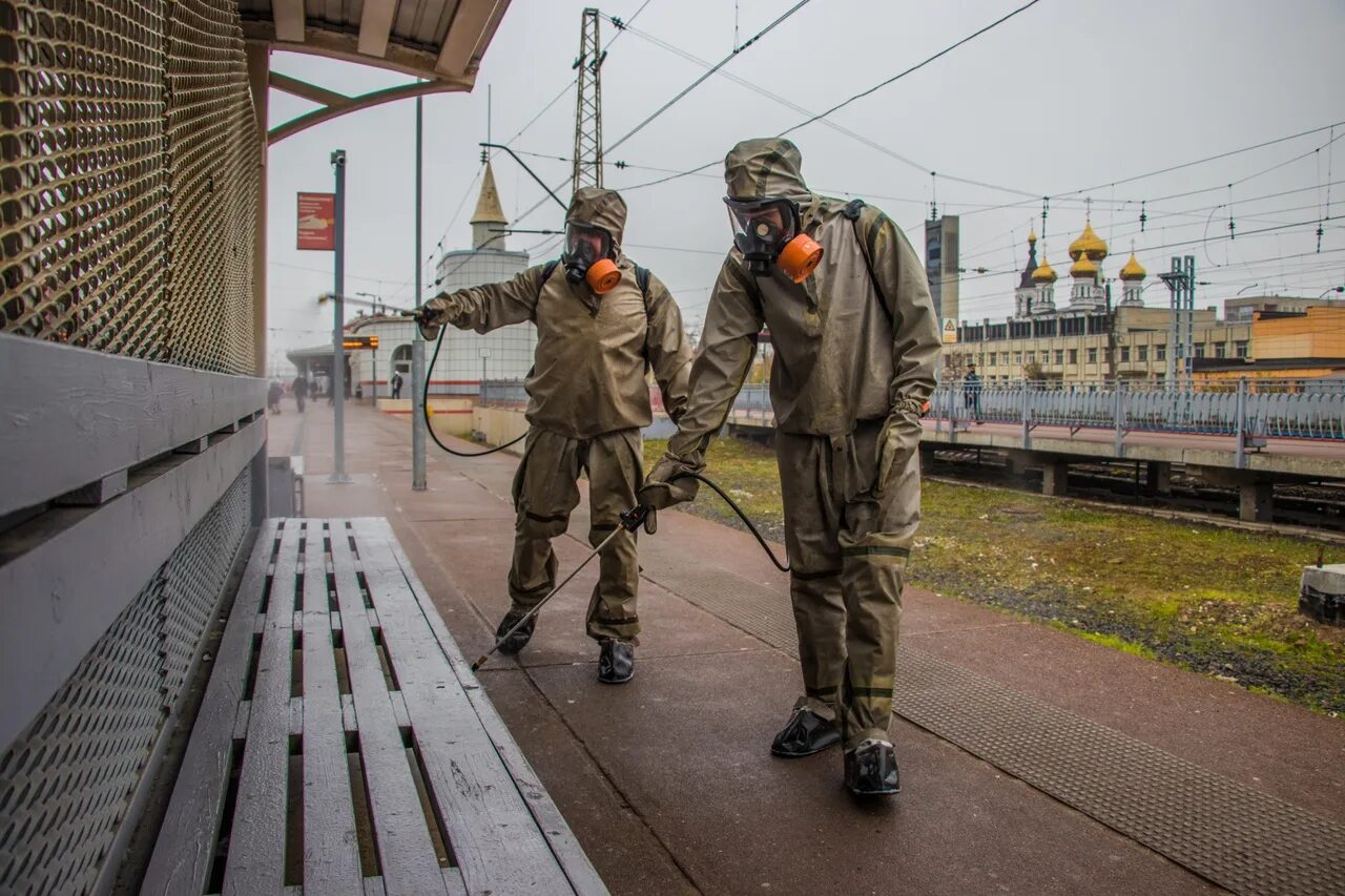 Тревога в твери. Платформы на вокзале в Твери. Обеззараживание железнодорожных зданий. ЖД вокзал Тверь. Новый вокзал Тверь.