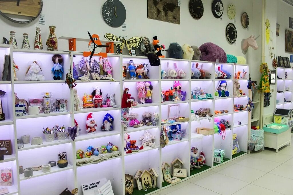 магазин сувениров. магазин хендмейда. магазин хендмейда. магазин ручных поделок. магазин необычных подарков.