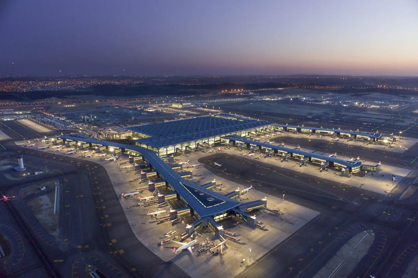 Стамбул аэропорт сколько до центра. Новый аэропорт Стамбула. Аэропорт Havalimani Стамбул. Аэропорт Ататюрк Стамбул. Стамбул новый аэропорт ist.