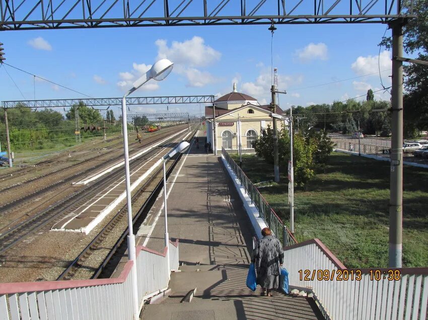 Поселок каменский. Посёлок глубокий Каменский район. Поселок глубокий Ростовская область. Посёлок городского типа глубокий Каменский район Ростовская область. ЖД вокзал глубокий Каменского района.