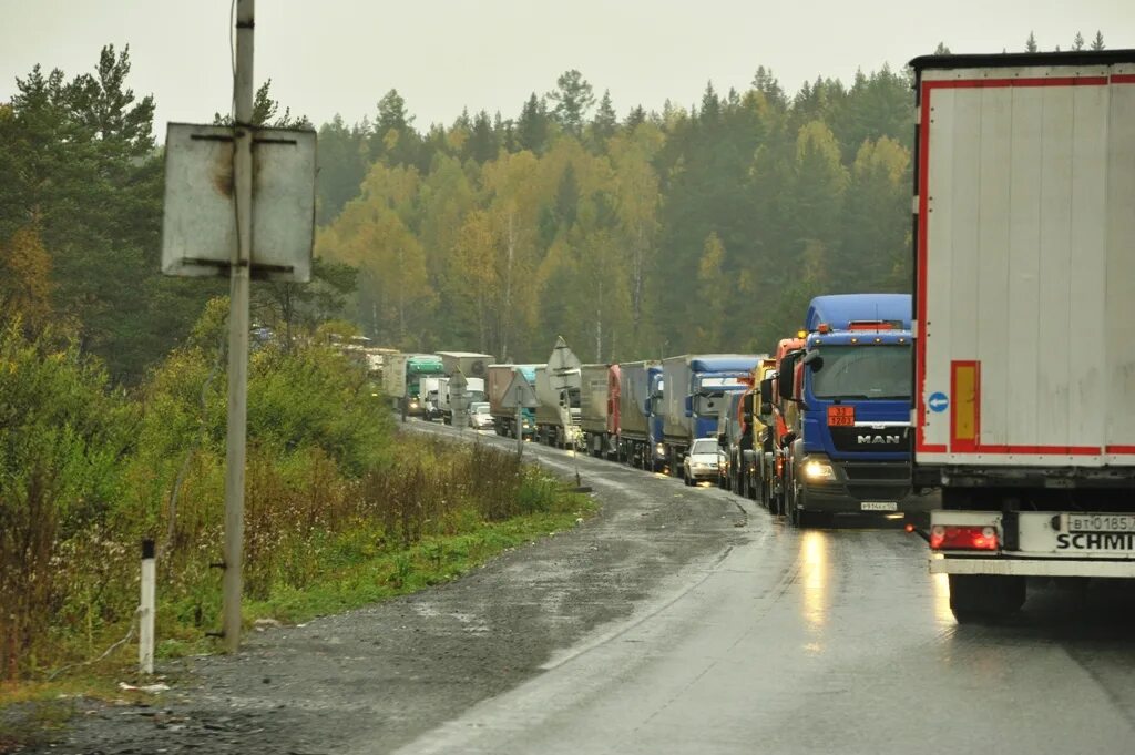 Трасса эм - 5, город сим.. Челябинская область трасса м5 горы. Трасса м5 Урал. Город сим Челябинская область трасса м5.