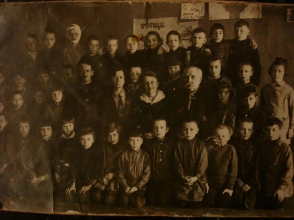 Коммуна-школа 1921. Детские трудовые коммуны. Школа коммуна лепешинского. Дети коммуны. Коммуны в ссср.