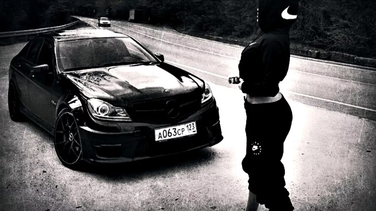 She said a criminal. Mama criminal. Бандит на аву. Mama i'm a criminal наклейка. She said a criminal.
