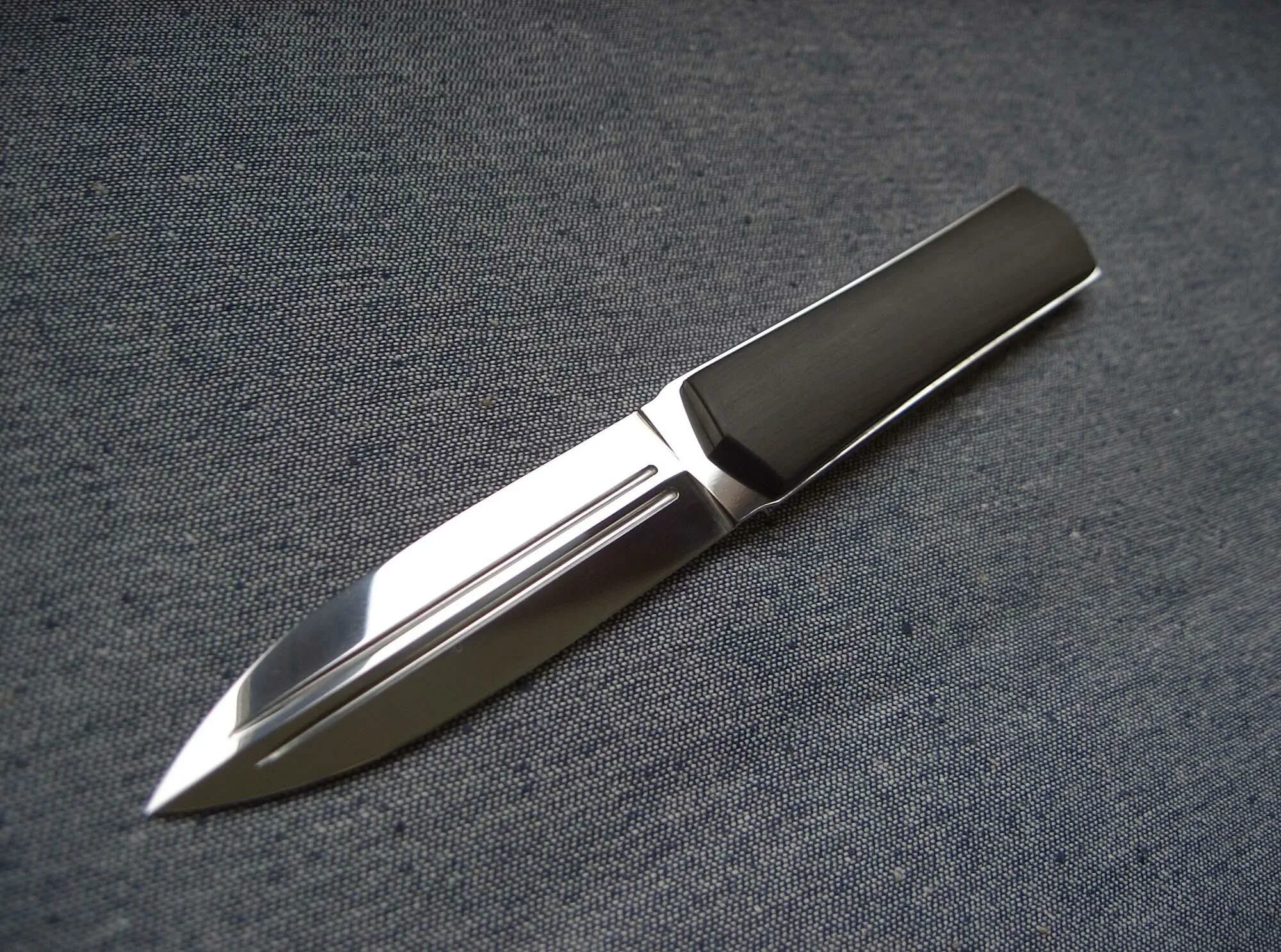 Нож без лезвия. Финка обоюдоострый стилет. Клинок обоюдоострый кинжал. Нож с двухсторонней заточкой.