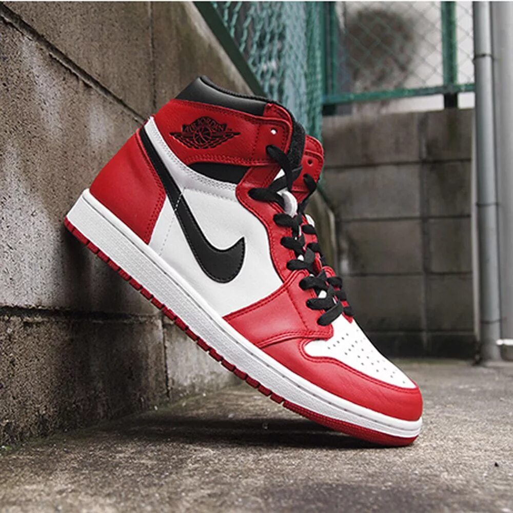 Air Jordan 1. Nike Jordan 1. Nike Air Jordan 1. Nike Air Jordan 1 High Chicago.