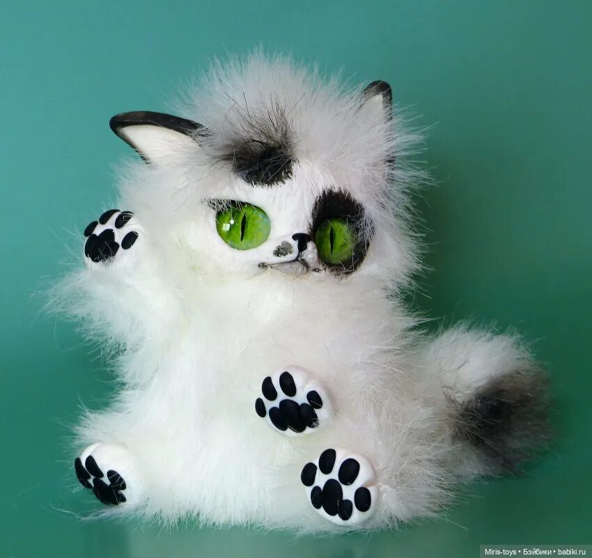 Смешанная техника игрушки мех глина. Игрушки из полимерной глины и меха. Забавные игрушки из меха. Игрушки в смешанной технике. Звери из полимерной глины и меха.