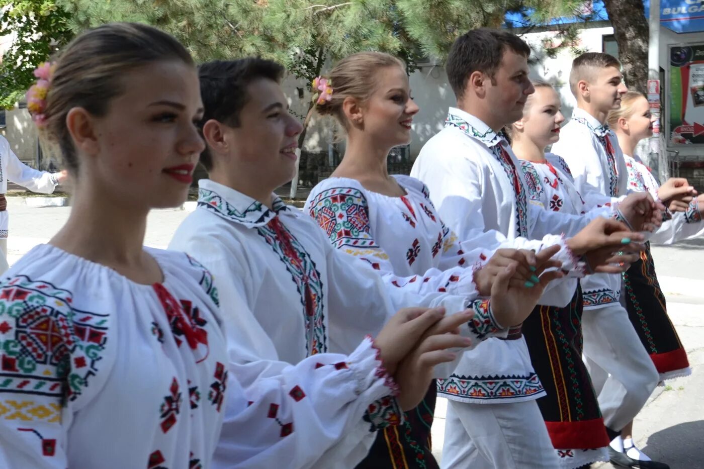 Русский язык в молдове. Лимба ноастрэ в Молдове. Праздник лимба ноастрэ в Молдавии. Лимба ноастрэ — национальный день языка в Республике Молдове. 31 Августа лимба ноастрэ.