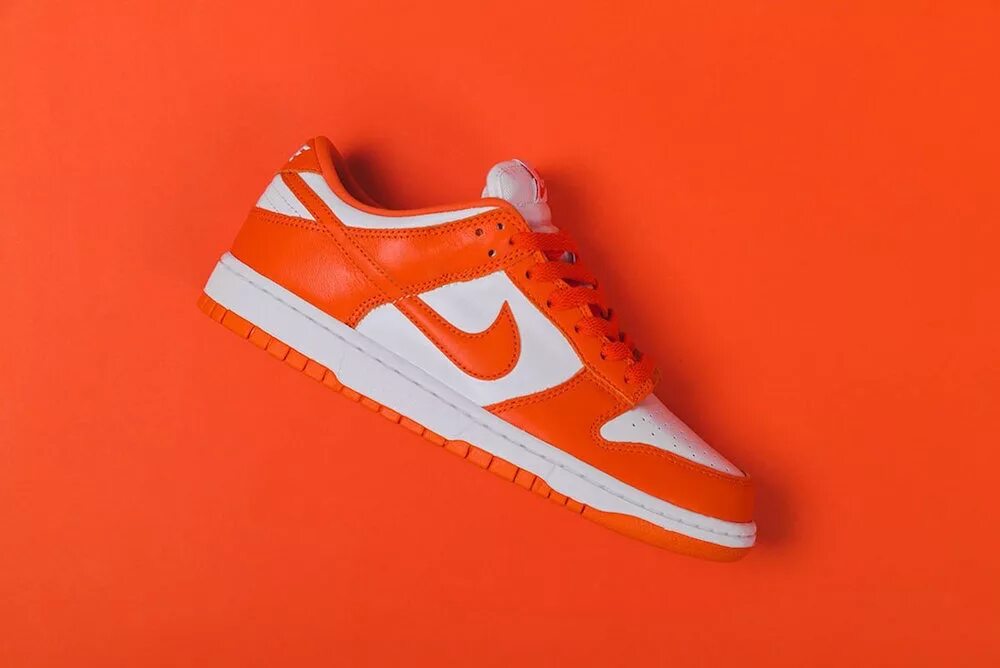Nike Dunk SB White Red Orange. Nike Dunk Low оранжевые. Найк данк. Найк данк оранжевые.