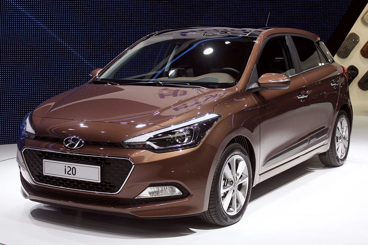 Hyundai i20 2015. Hyundai i20 2014. Hyundai i20 1 поколение. Хендай шоколадного цвета. Коричневый 1 1 20 август 2021