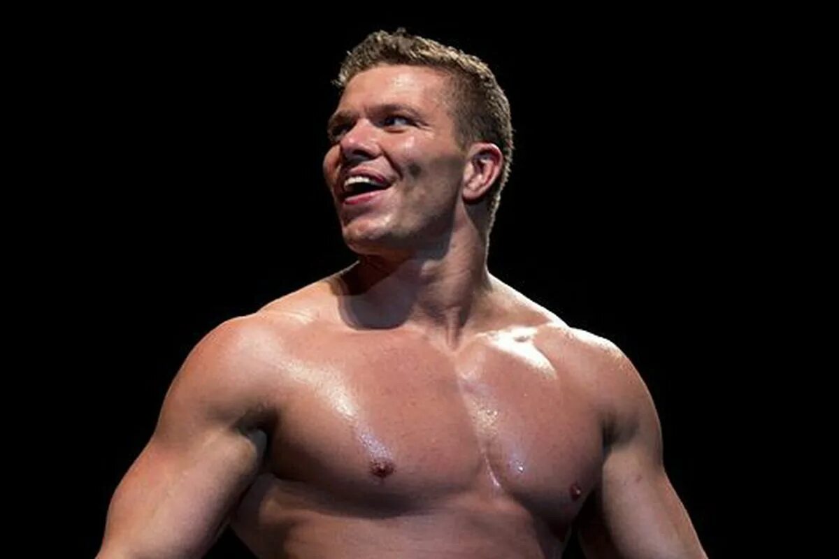 Тайсон кевин. Тайсон кидд wwe. кевин руни о тайсоне. кевин руни тренер тайсона.