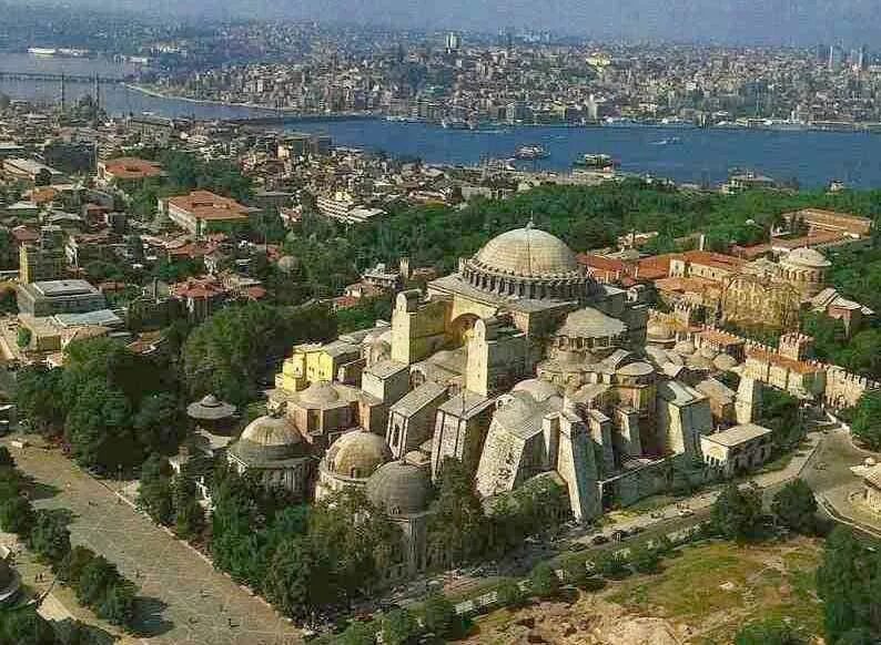 Царьград культурная столица европы картинки. Дворец буколеон в стамбуле. Османская империя 1461. (царьград, константинополь). Константинополь был крупнейшим культурным центром европы.