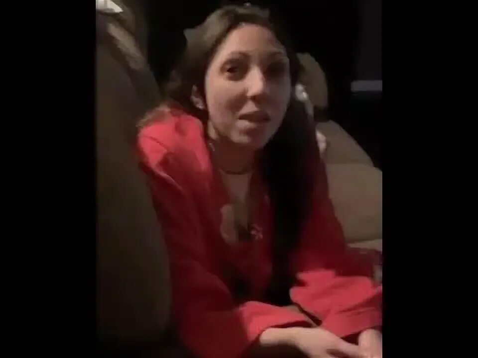 Просмотров. Girl big farts. Little miss toots fart gassy gwen. Гёрл фартинг. Девушка farting подростку.