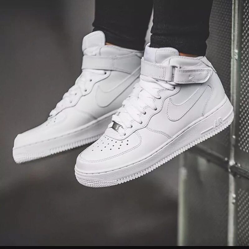 Аир форсы цена. Nike кроссовки Air Force 1. Кроссовки Nike Air force1 Mid. Nike Air Force 1 Mid 07. Nike Air Force 1/1.