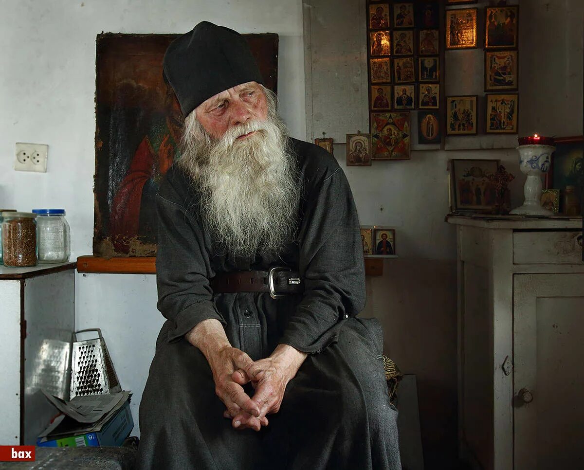 Монах отшельник Самара. Трудник послушник Инок монах. Православные старцы россии