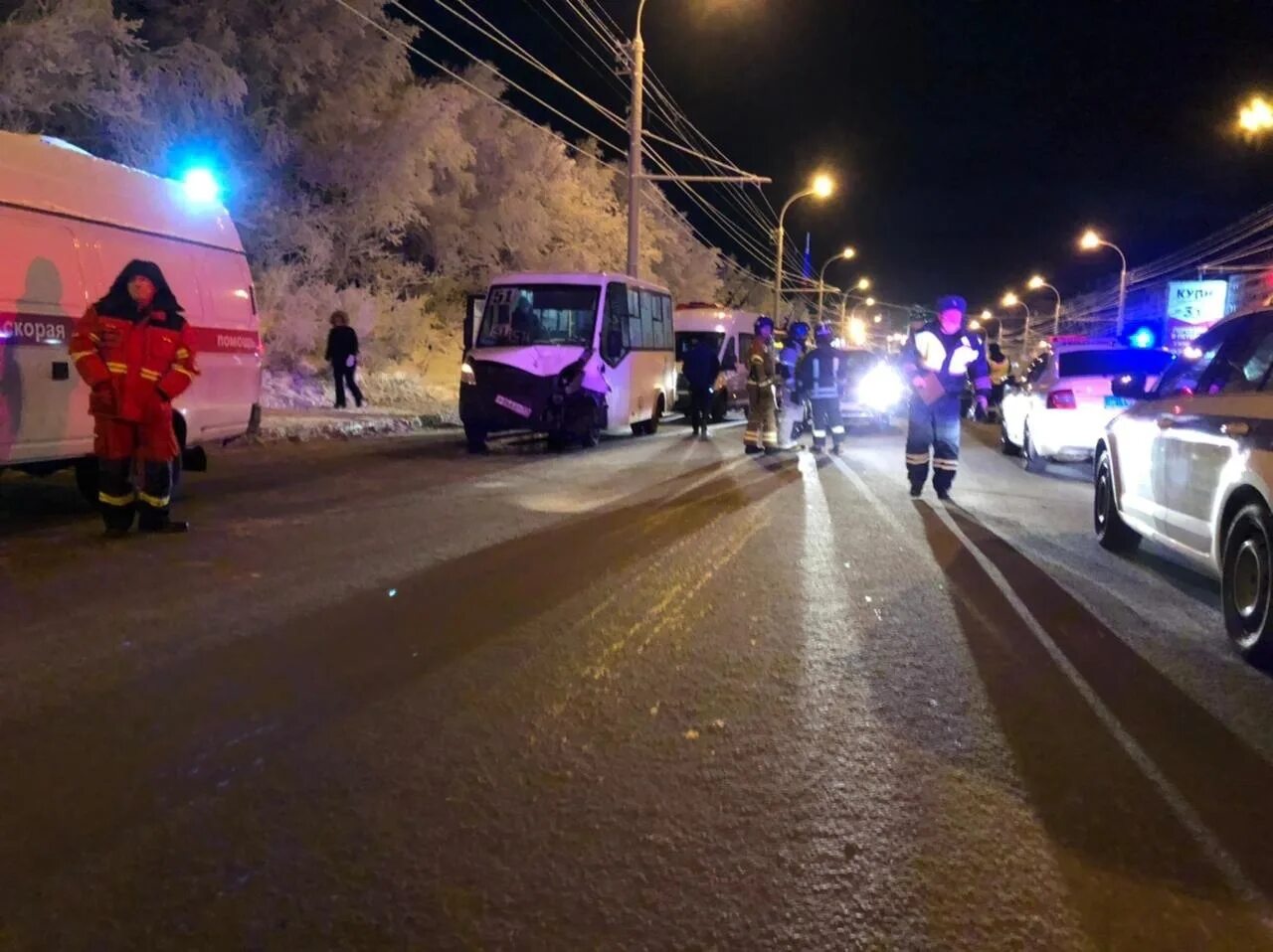 Мурманск чп сегодня. Авария автобуса в Мурманской области. Маршрутка ДТП Мурманск. Происшествия в Мурманской области. ДТП 11.02.2024 Мурманск.