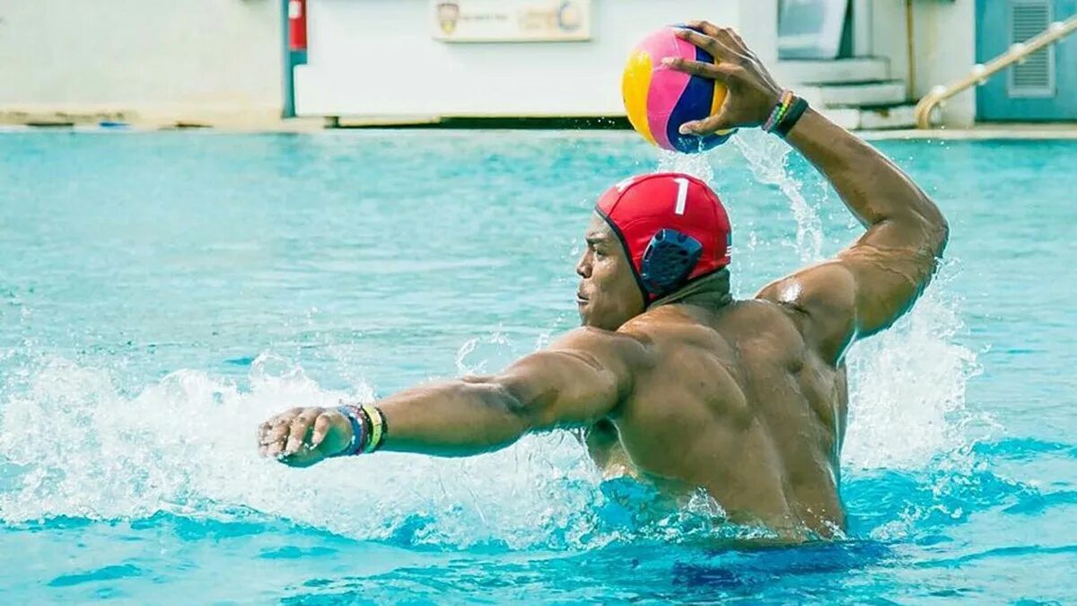 Water Polo. Водное поло водное поло. Водное поло мужчины. Огромные ватерполисты. Поло ньютон