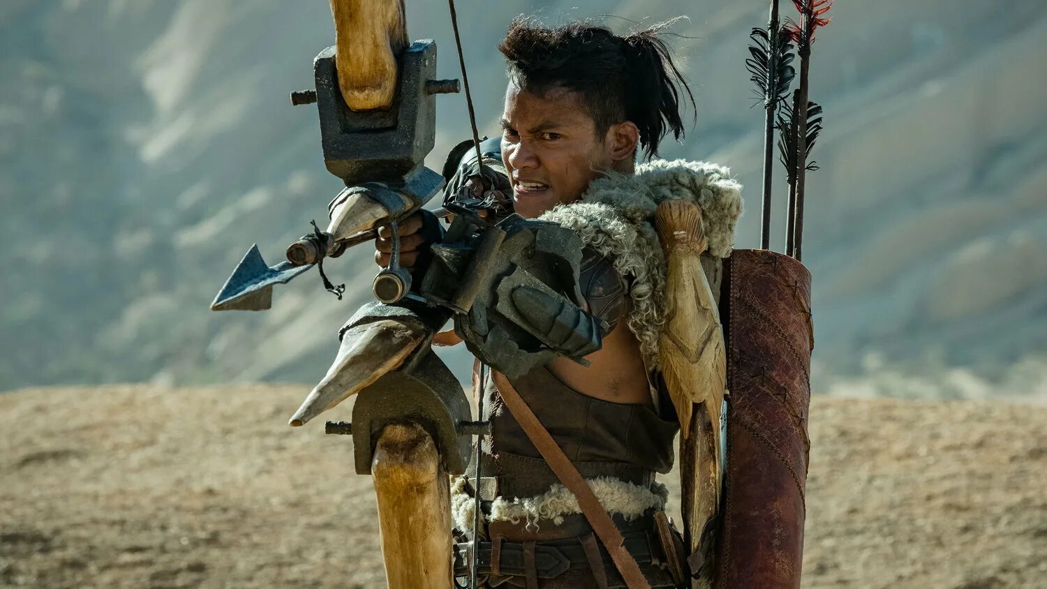 Охотники на монстров 2020. Охотник на монстров фильм 2020. Monster hunter world фильм. Охотники на монстров 2009. Мила йовович охотник на монстров.