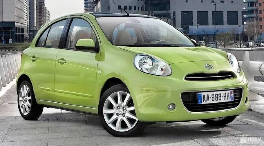 Замена лобового стекла Nissan March K12, автостекла Ниссан Марч К12 c установкой