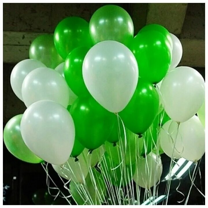 Черно зеленые шарики. Бело зеленые шары. Воздушные шары белый зеленый. Зеленый воздушный шарик. Шары в зеленом цвете.