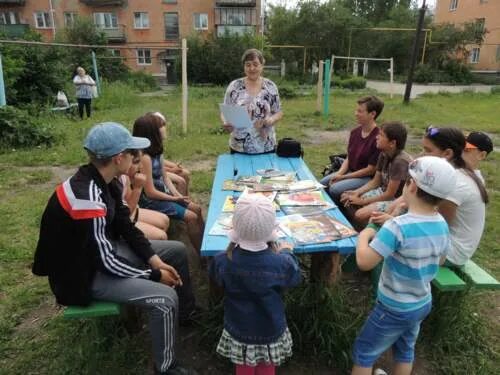 Погода на пласту город пласт. Город пласт парк. ЦРТДЮ пласт. Детский дом город пласт. Город пласт центр помощи детям.