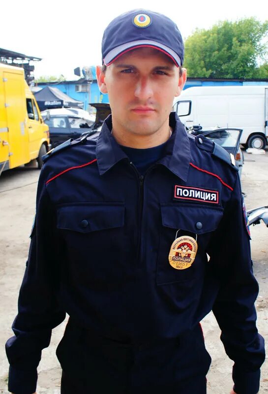 Парень полицейский. Молодой полицейский. Красивый полицейский. Полицейская форма для мужчин.