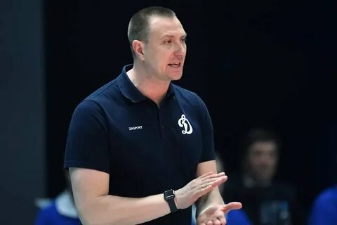 Тренер нова волейбол