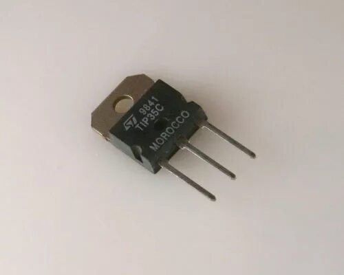 Транзистор tip35c. Tip35c транзистор. tip35c корпуса. bgl35 транзистор. транзистор k tip35c 109.