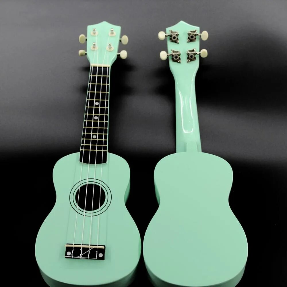 укулеле розовая. самая укулеле. самая укулеле. маленькая гитара укулеле. розовое укулеле эстетика.